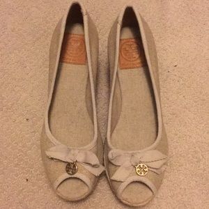 EUC Women’s size 8 Tory Burch espadrilles